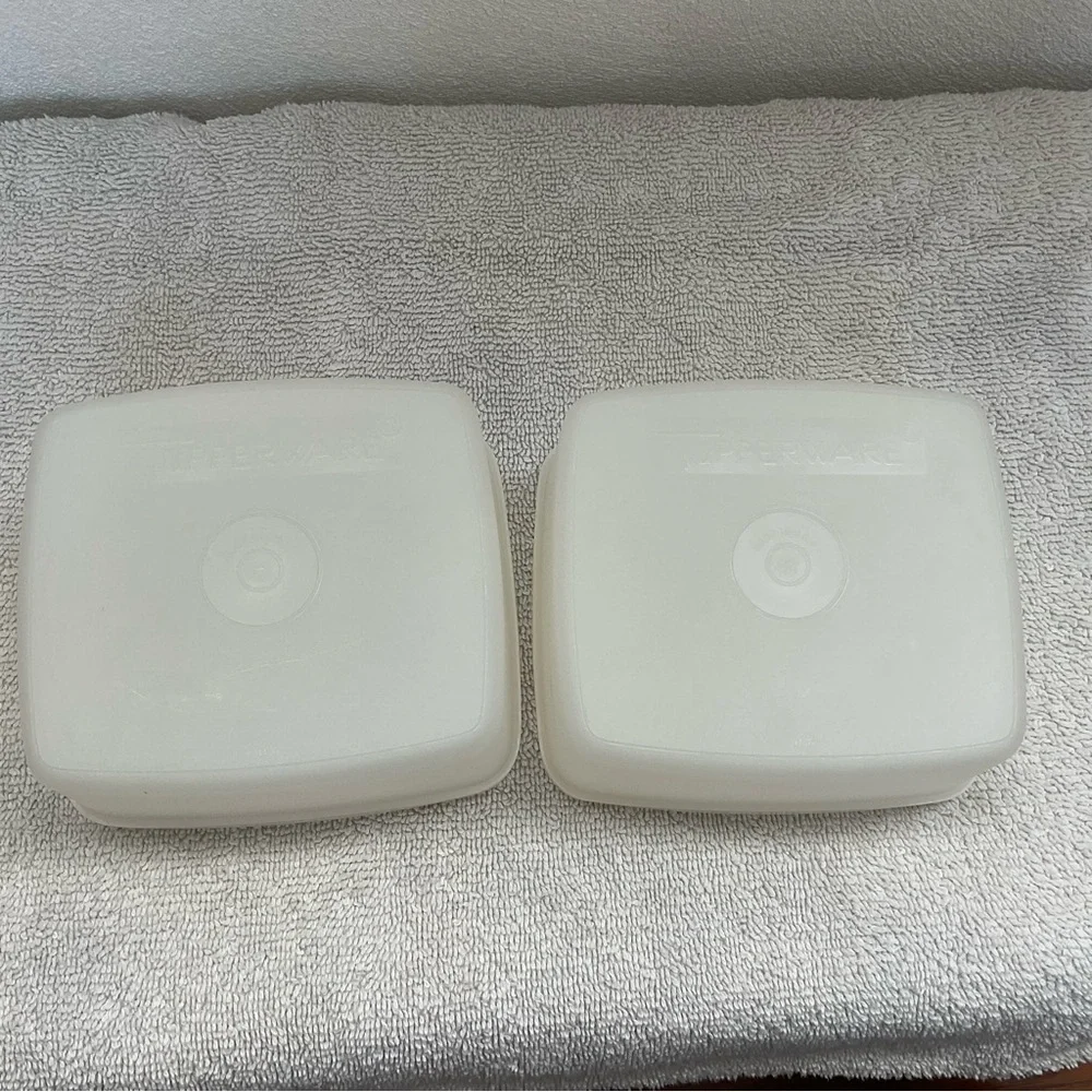Tupperware freezer lid 310 Vintage Kitchen Pantry Food Storage Square 2 Pack